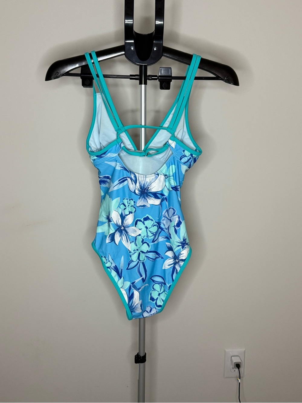 Cupshe Floral One Piece Swimsuit XS Blue Tropical Strappy Back Floral - Picture 3 of 3